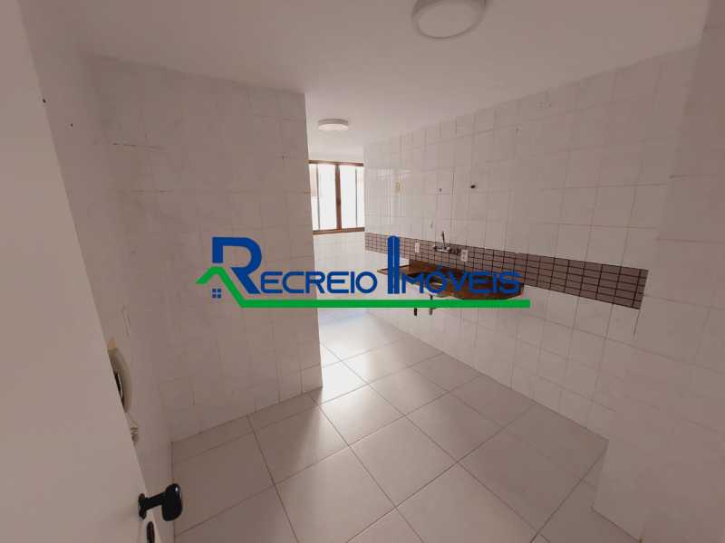 Apartamento à venda com 3 quartos, 132m² - Foto 11