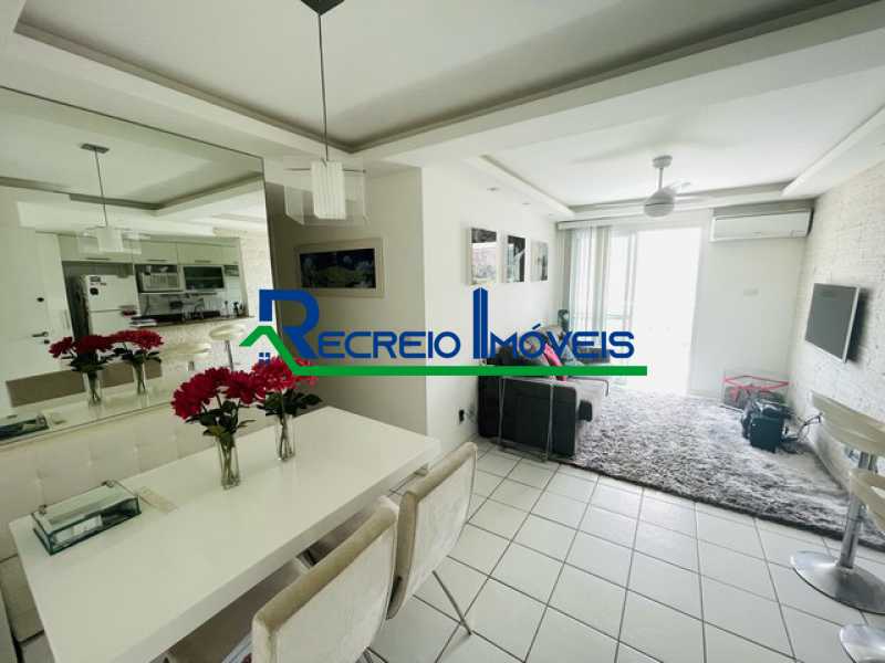 Apartamento à venda com 2 quartos, 68m² - Foto 3