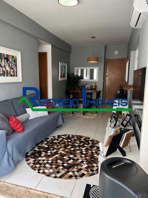 Apartamento à venda com 2 quartos, 70m² - Foto 1