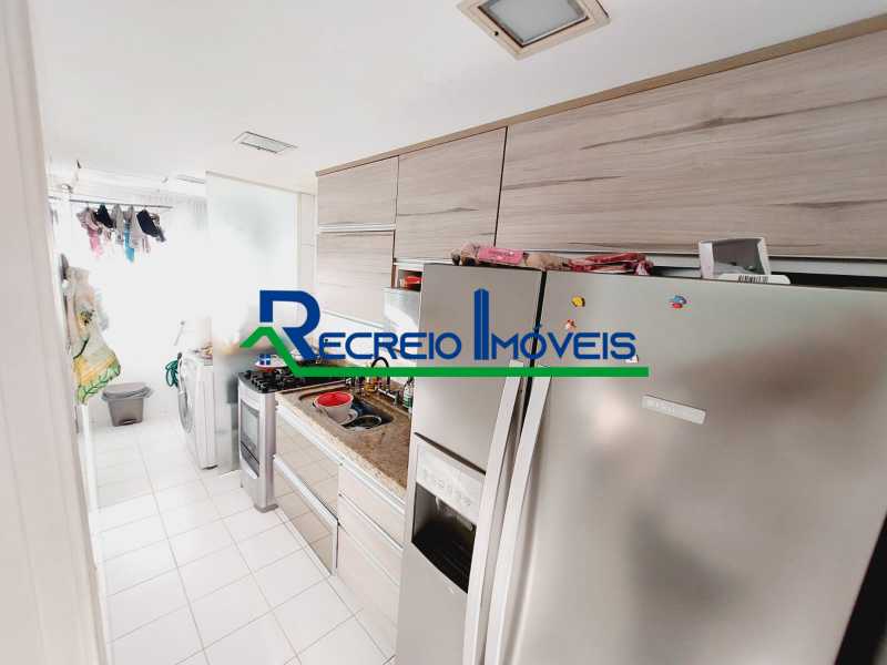 Apartamento à venda com 2 quartos, 82m² - Foto 15