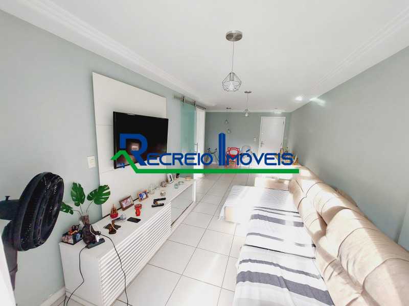 Apartamento à venda com 2 quartos, 82m² - Foto 19