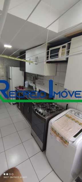 Apartamento à venda com 2 quartos, 65m² - Foto 14