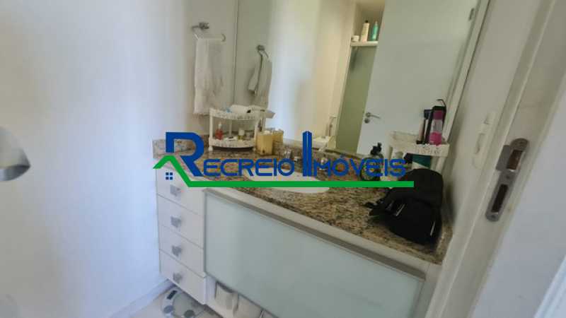 Apartamento à venda com 2 quartos, 64m² - Foto 15