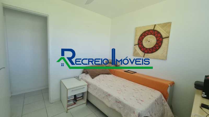 Apartamento à venda com 2 quartos, 64m² - Foto 17