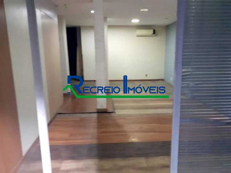 Casa Comercial à venda com 3 quartos, 200m² - Foto 1