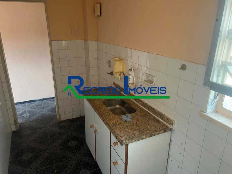 Apartamento à venda com 2 quartos, 55m² - Foto 3