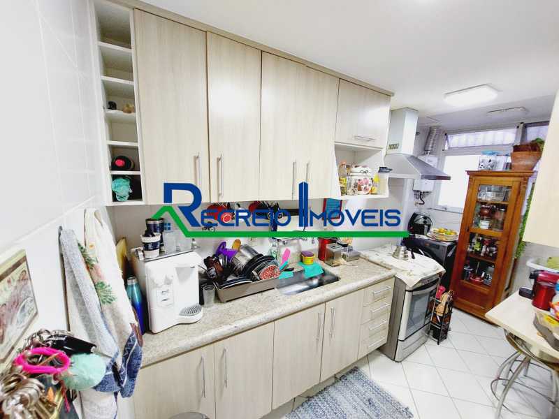 Apartamento à venda com 3 quartos, 110m² - Foto 10