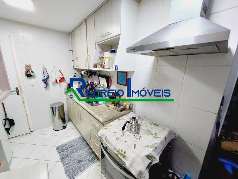 Apartamento à venda com 3 quartos, 110m² - Foto 18