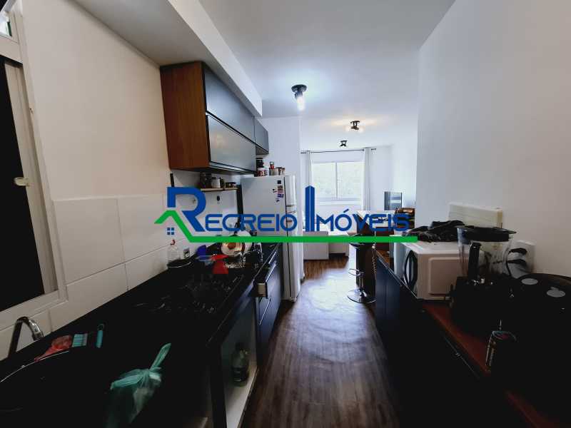 Apartamento à venda com 2 quartos, 43m² - Foto 2