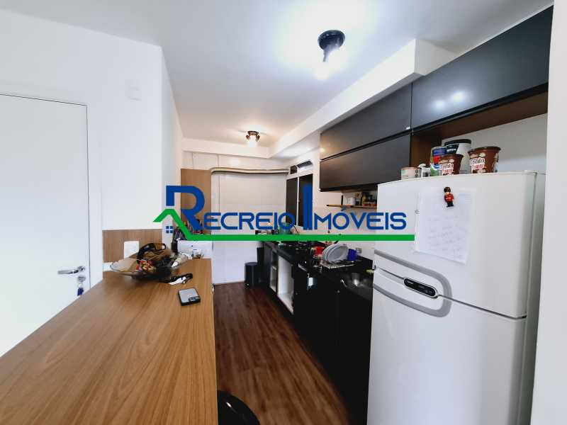 Apartamento à venda com 2 quartos, 43m² - Foto 4