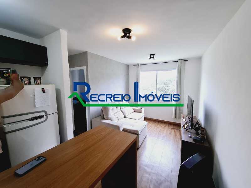 Apartamento à venda com 2 quartos, 43m² - Foto 18