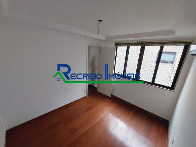 Cobertura à venda com 3 quartos, 200m² - Foto 19