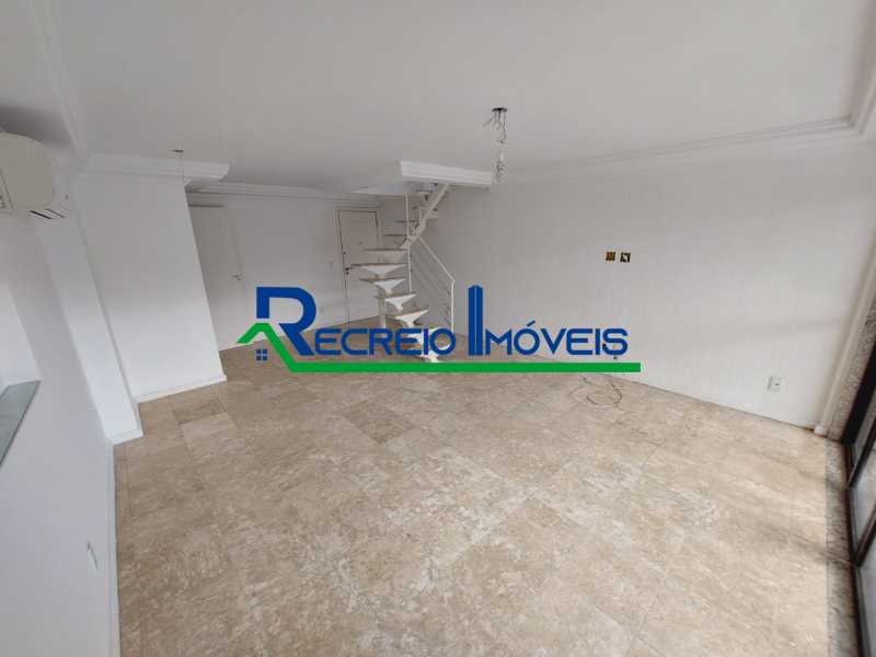 Cobertura à venda com 3 quartos, 200m² - Foto 3