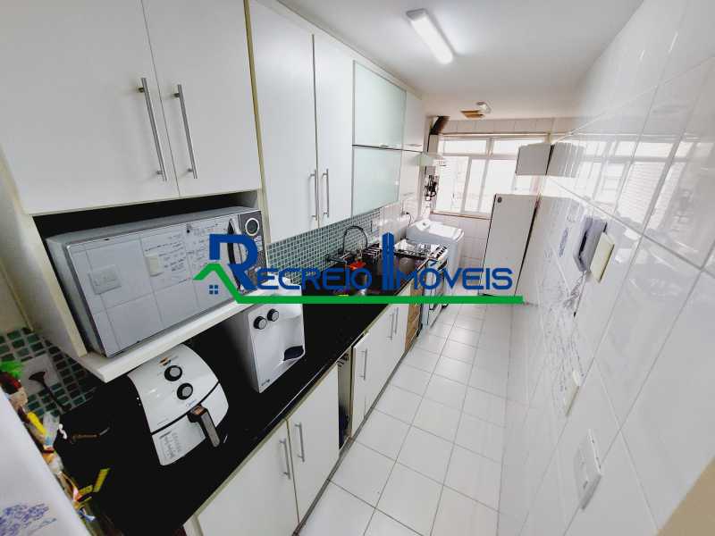 Cobertura à venda com 4 quartos, 214m² - Foto 19