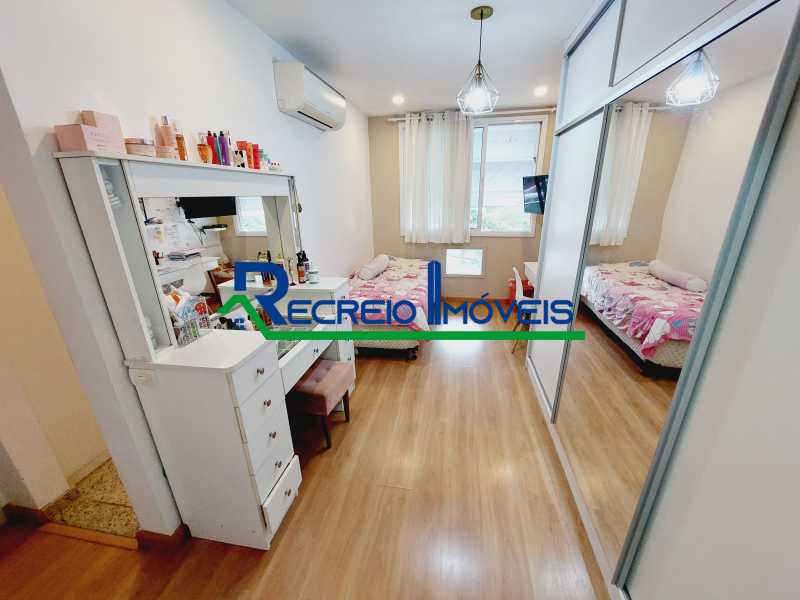 Cobertura à venda com 4 quartos, 214m² - Foto 11