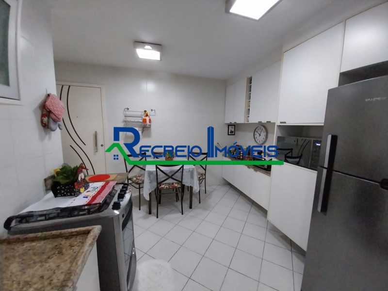 Apartamento à venda com 3 quartos, 166m² - Foto 17