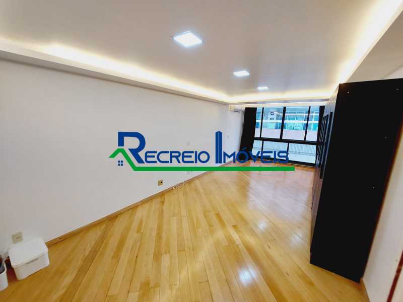 Apartamento à venda com 4 quartos, 186m² - Foto 19