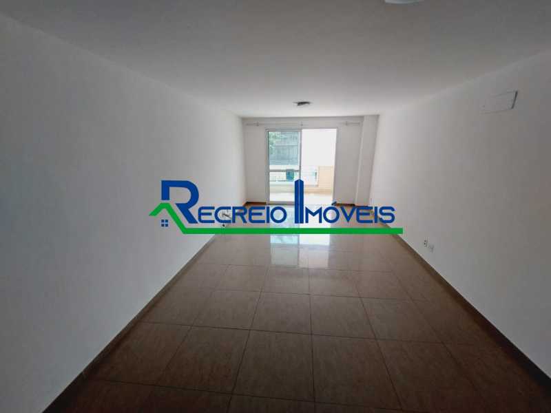 Apartamento à venda com 3 quartos, 121m² - Foto 7