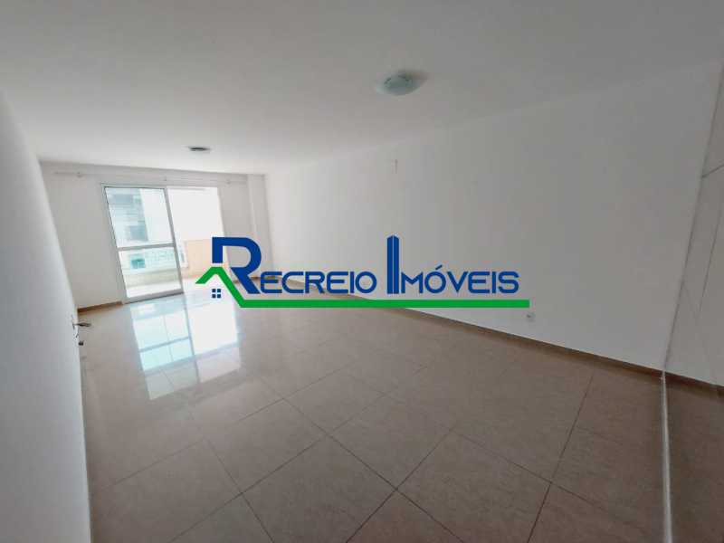 Apartamento à venda com 3 quartos, 121m² - Foto 2