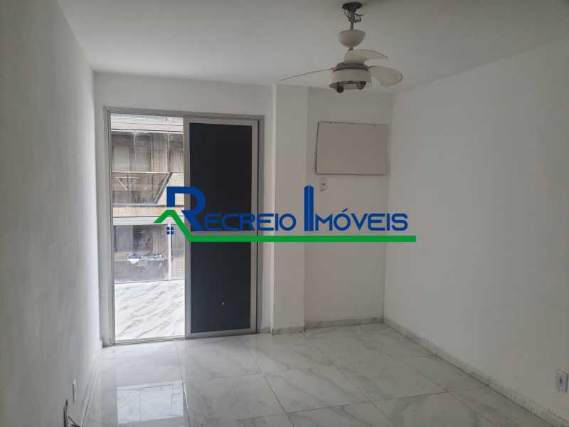 Cobertura à venda com 2 quartos, 120m² - Foto 12