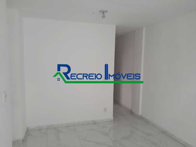 Cobertura à venda com 2 quartos, 120m² - Foto 17