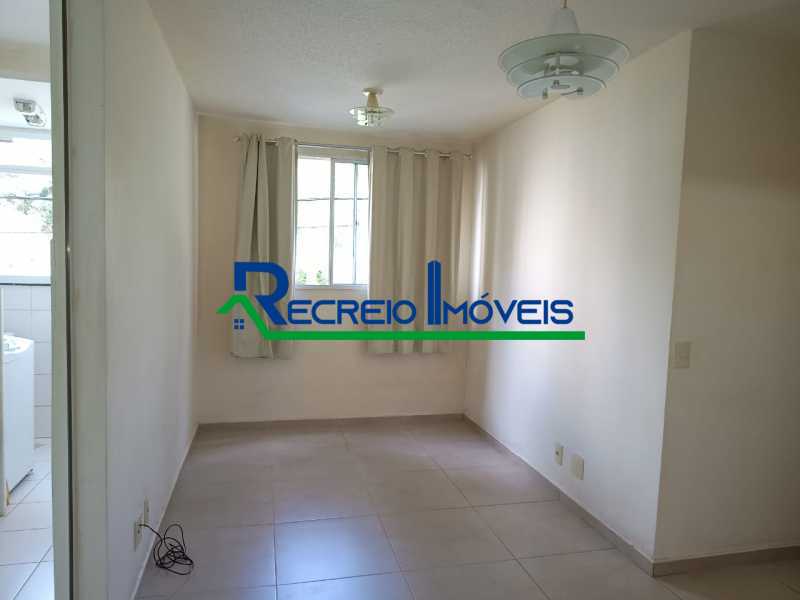 Apartamento à venda com 2 quartos, 43m² - Foto 1