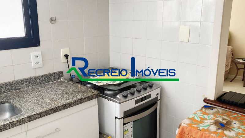 Apartamento à venda com 2 quartos, 70m² - Foto 13