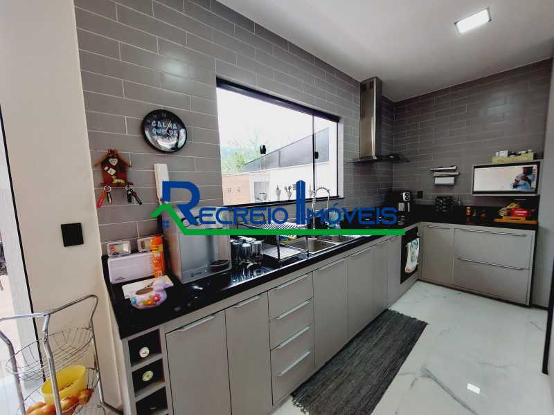 Casa de Condomínio à venda com 4 quartos, 305m² - Foto 23