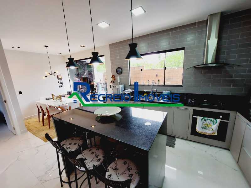 Casa de Condomínio à venda com 4 quartos, 305m² - Foto 24