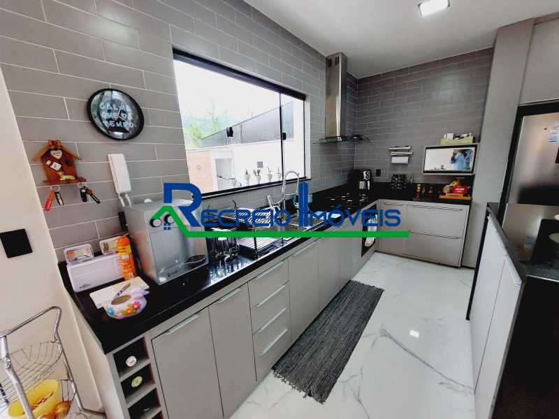 Casa de Condomínio à venda com 4 quartos, 305m² - Foto 25