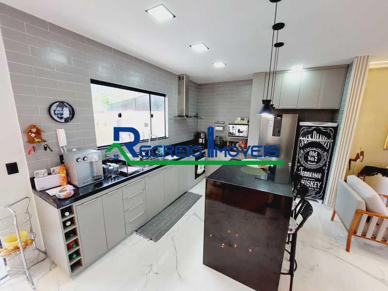 Casa de Condomínio à venda com 4 quartos, 305m² - Foto 7