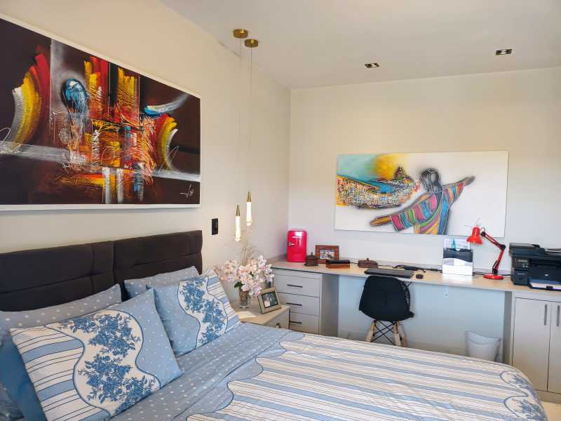 Casa de Condomínio à venda com 4 quartos, 305m² - Foto 10