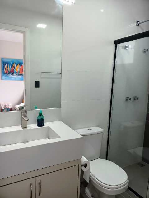 Casa de Condomínio à venda com 4 quartos, 305m² - Foto 19