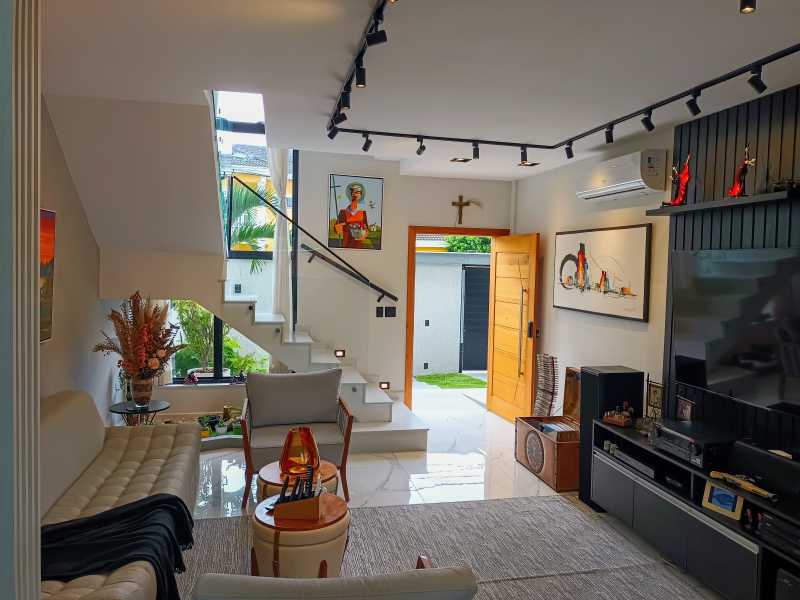 Casa de Condomínio à venda com 4 quartos, 305m² - Foto 7