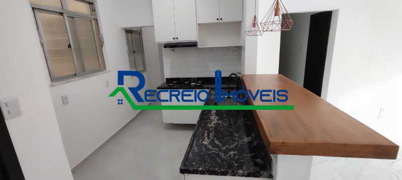 Apartamento à venda com 3 quartos, 95m² - Foto 3