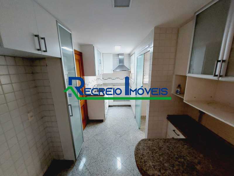 Apartamento à venda e aluguel com 3 quartos, 145m² - Foto 16