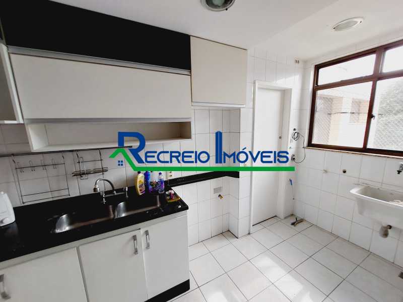 Apartamento à venda com 3 quartos, 108m² - Foto 4