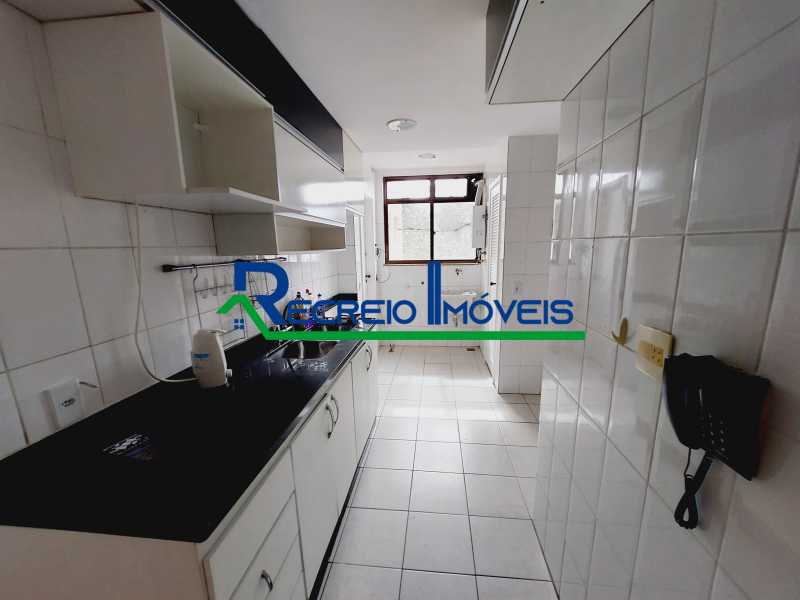 Apartamento à venda com 3 quartos, 108m² - Foto 9