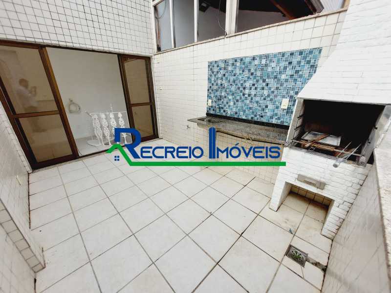 Apartamento à venda com 3 quartos, 108m² - Foto 1