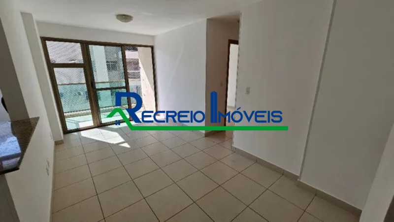 Apartamento à venda com 2 quartos, 66m² - Foto 15