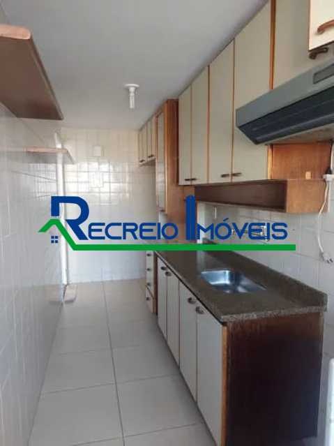 Apartamento à venda com 2 quartos, 66m² - Foto 12