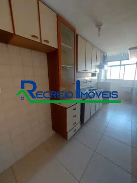 Apartamento à venda com 2 quartos, 66m² - Foto 13