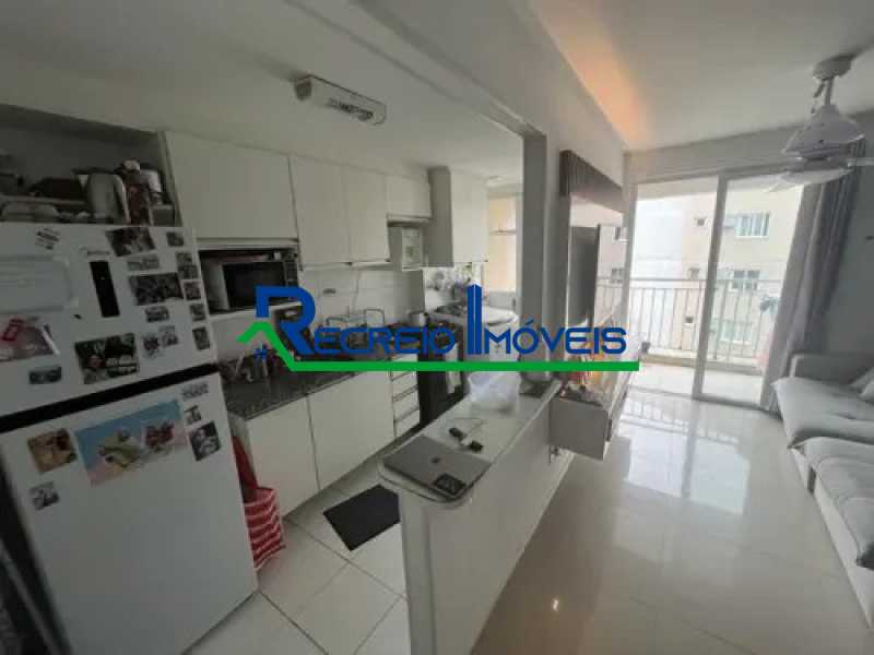 Apartamento à venda com 2 quartos, 68m² - Foto 17