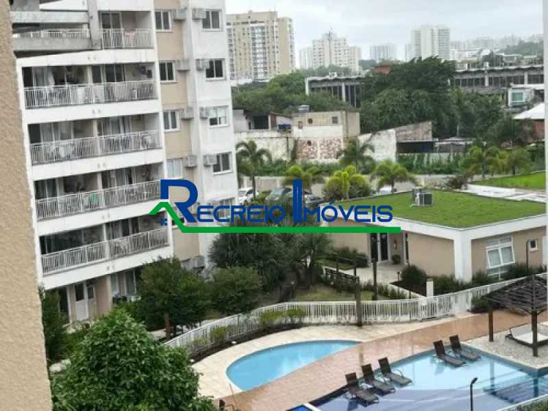 Apartamento à venda com 2 quartos, 68m² - Foto 28