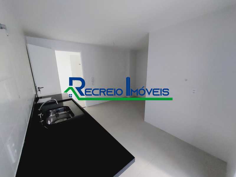 Apartamento à venda com 3 quartos, 154m² - Foto 21