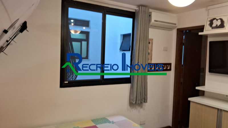 Apartamento à venda com 4 quartos, 198m² - Foto 11