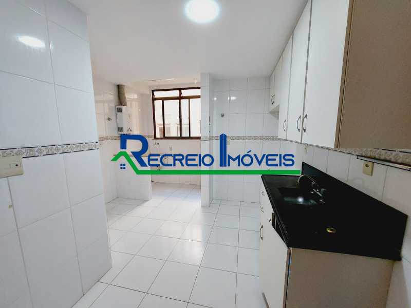 Apartamento à venda com 3 quartos, 100m² - Foto 22