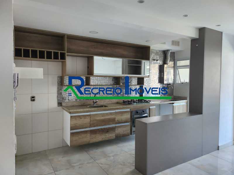 Apartamento à venda com 2 quartos, 70m² - Foto 15