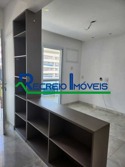 Apartamento à venda com 2 quartos, 70m² - Foto 11