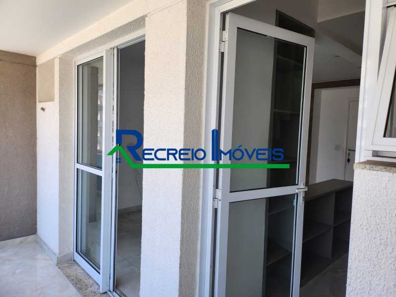 Apartamento à venda com 2 quartos, 70m² - Foto 23